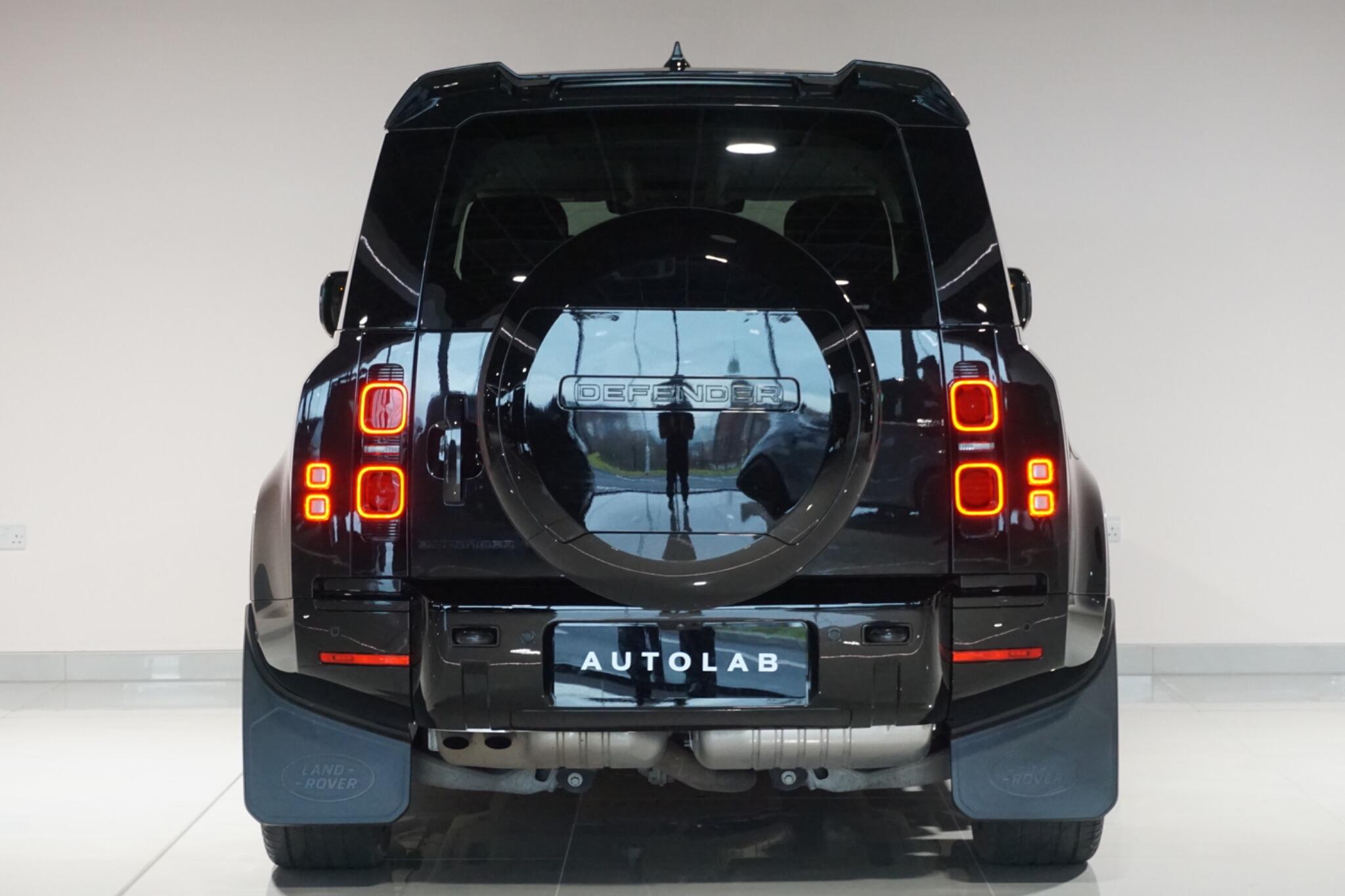 Land Rover Defender 110 3.0 D350 MHEV X-Dynamic HSE SUV 5dr Diesel Auto 4WD Euro 6 (s/s) (350 ps)